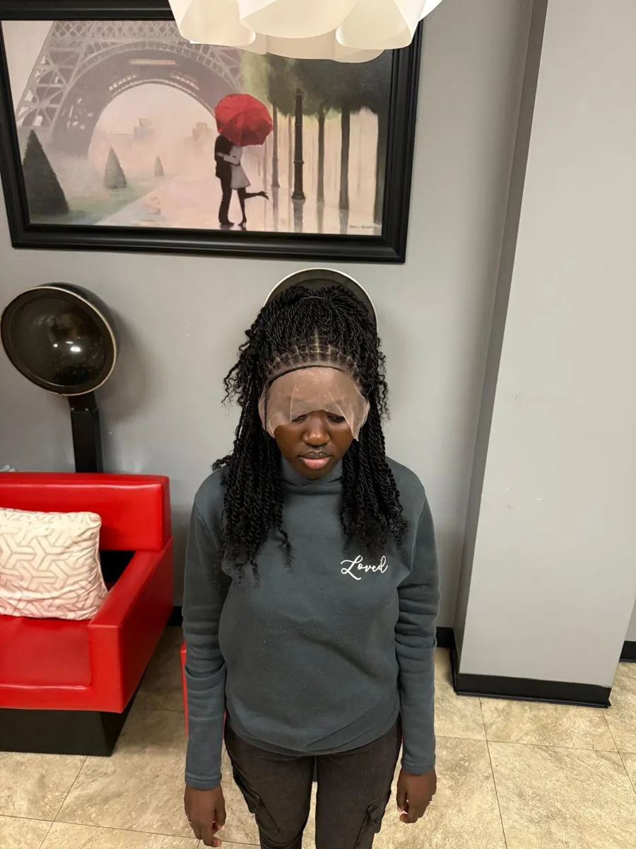 Medium Twists, Curly Ends